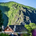 Logis Etchemaïté 3*