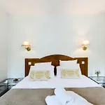 Hotel Logis Etchemaïté 3*
