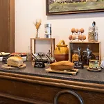 Logis Etchemaïté 3*
