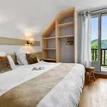 Logis Etchemaïté 3*