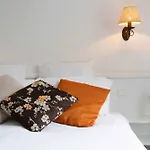 Hotel Logis Etchemaïté Larrau