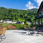 Hotel Logis Etchemaïté 3*