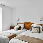 Logis Etchemaïté 3*