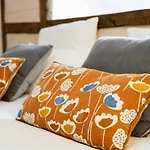 Logis Etchemaïté Hotel 3*