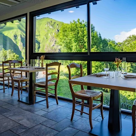 Logis Etchemaite Larrau