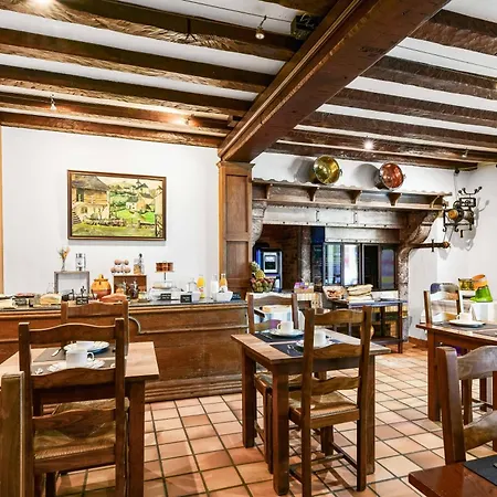 Logis Etchemaite Larrau