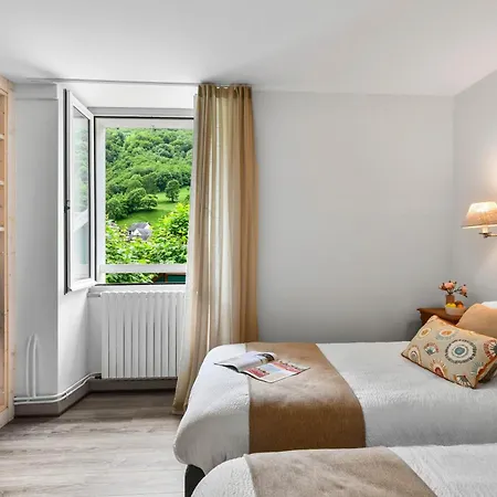 Logis Etchemaite 3* Larrau