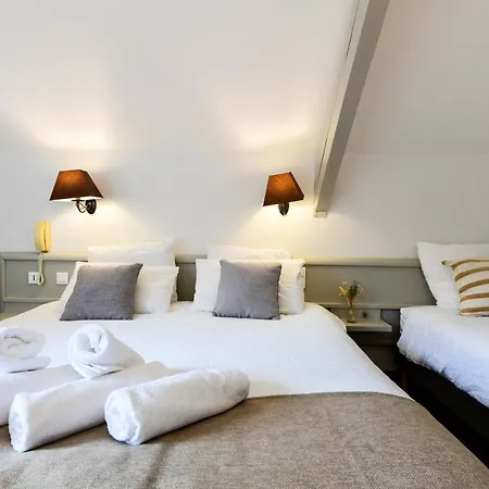 Logis Etchemaite Hotel