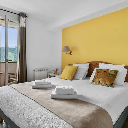 Logis Etchemaite Hotel