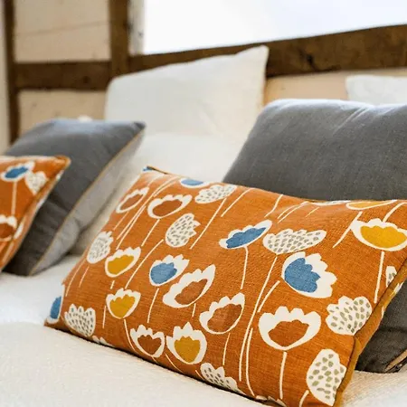 Logis Etchemaite Hotel 3*