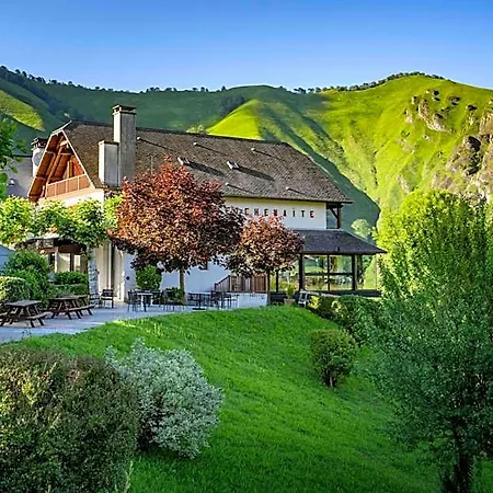 Otel Logis Etchemaite