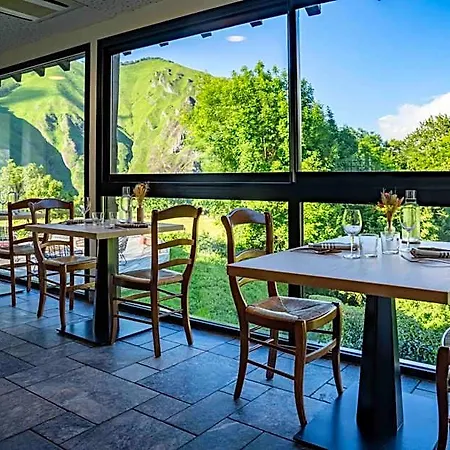 Otel Logis Etchemaite Larrau