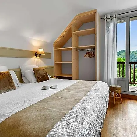 Logis Etchemaite Otel Larrau
