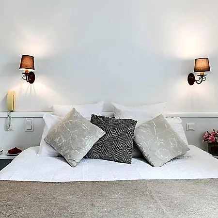 Logis Etchemaite Otel