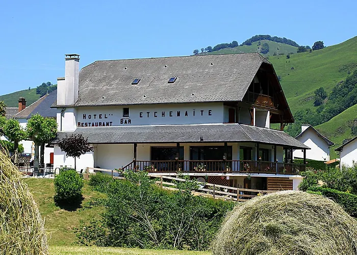 Logis Etchemaite Hotel