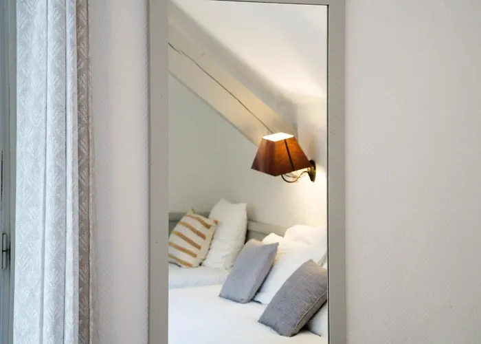 Hotel Logis Etchemaite 3*