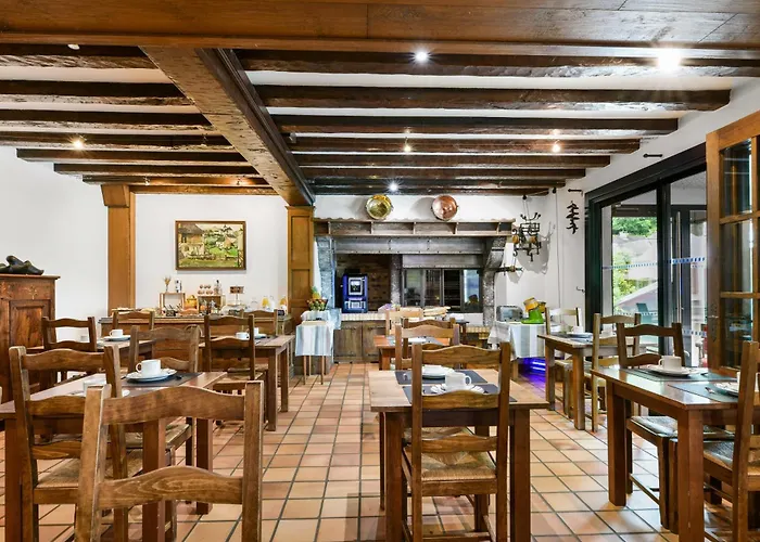 Logis Etchemaite Hotel