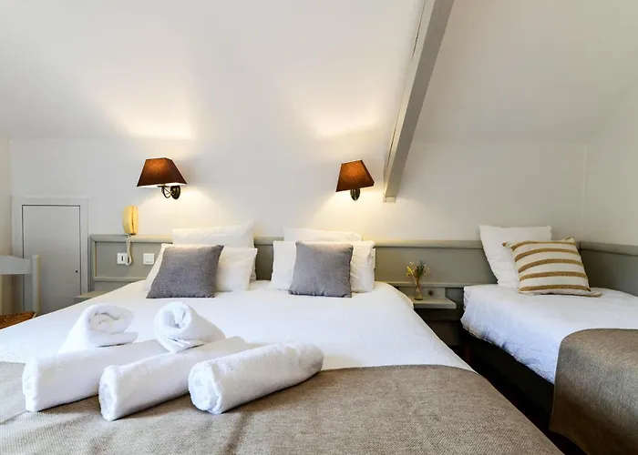 Logis Etchemaite Hotel