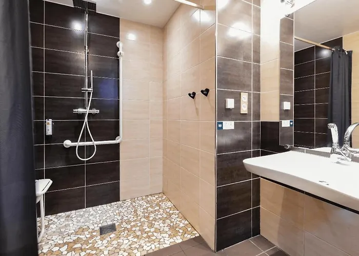 Logis Etchemaite Hotel Larrau